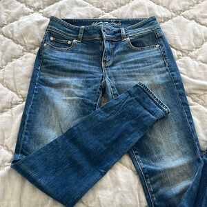 Size 2 American Eagle skinny jeans. PERFECT CONDITION